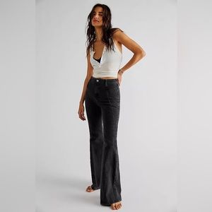 NWT FREE PEOPLE FLORENCE FLARE IN BLACK COAL SZ 24